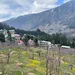Shubham Cottage Manali