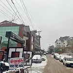 Hotel Cherry Manali