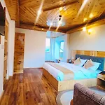 Hotel Nayra
