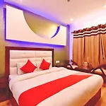 Hotel O Whispering River