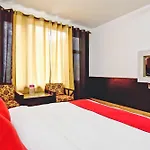 Hotel O Whispering River