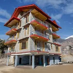 Treebo Premium Silverstone Resort With Mountain Valley View