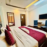 Residency\'S Royal Galaxy Palace