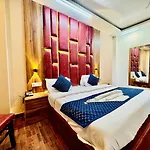 Residency\'S Royal Galaxy Palace