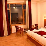 Mountain Majesty\'S Inn Rooms & Restaurant