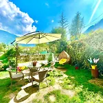 Himalayan Fort Resort, Manali - !!Riverside Property !! Big Garden With Bonfire !! Guest Preferred !! Scenic River & Mountain View !! Big Parking !! Luxury Balcony Rooms !! Playing Zone !! Property Of The Year