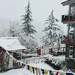 Red House Cafe And Inn