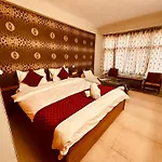 Hotel D Kanchan Manali