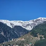 Kundan Hotel And Restaurant