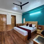 Kundan Hotel And Restaurant