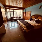 Hotel Barkha Manali