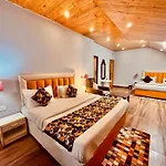 Hotel The Hadimba Palace, Manali