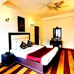 Hotel Premium Kalinga Inter Continental Manali - Newly Decorated - Wifi - Room Service - Parking Available - Best Luxury Room In Manali