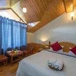 A Budget Urba- Monk Near Temple - Restaurant And Wi-Fi Facilities -Family Hotel In Manali