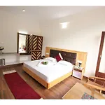 Hotel Budget Saras Manali Near Temple - Free Parking - Restaurant Facilities - Best Hotel In Manali