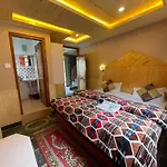 La Voglia-Old Manali
