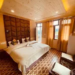 La Voglia-Old Manali