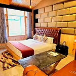 Hotel Old Manali By Himalayan Hotels, With Mountain View, Balcony, Terrace And Parking