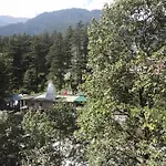 Hotel River Inn