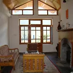 Manali Mountain Villa