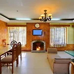 Villa Riverine