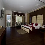 Oyo Premium Star Prini