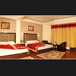 Apple Crescent Resort