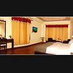 Apple Crescent Resort