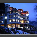 Hotel Out Town