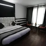 Adb Rooms Hotel Whispering River