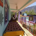 One Light Hostel