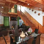 Oyo 13715 Home Exotic River View Naggar Road