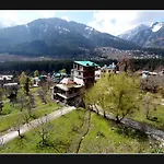 Pristine Inn Manali