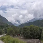 Oyo 17400 Home River View Studio Nh3Pangan
