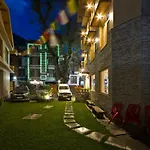 Lonchenpa B&B