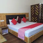 Hotel Saras Manali