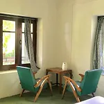 John Banon\'S Hotel