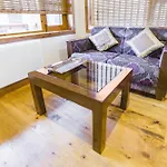Guesthouser 1 Bedroom Cottage 4E68