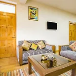 Guesthouser 1 Bedroom Cottage 4E68