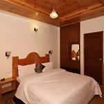 Oyo 13611 Home Bliss And Blossom Cottages