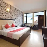 Oyo 10186 Hotel Asia Holidays