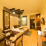 Hill House Manali -A Home In Mountains