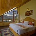 Foghills Cottages Manali