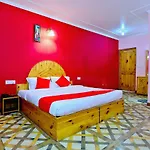 Tara Paying Guest House