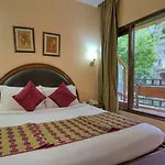 Palette - The River Crescent Resort