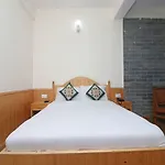 Oyo 13697 Home Exotic Hill View Studio Naggar Road