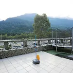 Oyo 9392 Villa Riverine