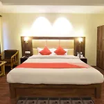 Oyo 11643 Hotel Sunrise Villa