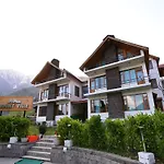 Oyo 14284 Mount Ville Cottages