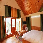 Oyo 13715 Home Classic Villa Naggar Road